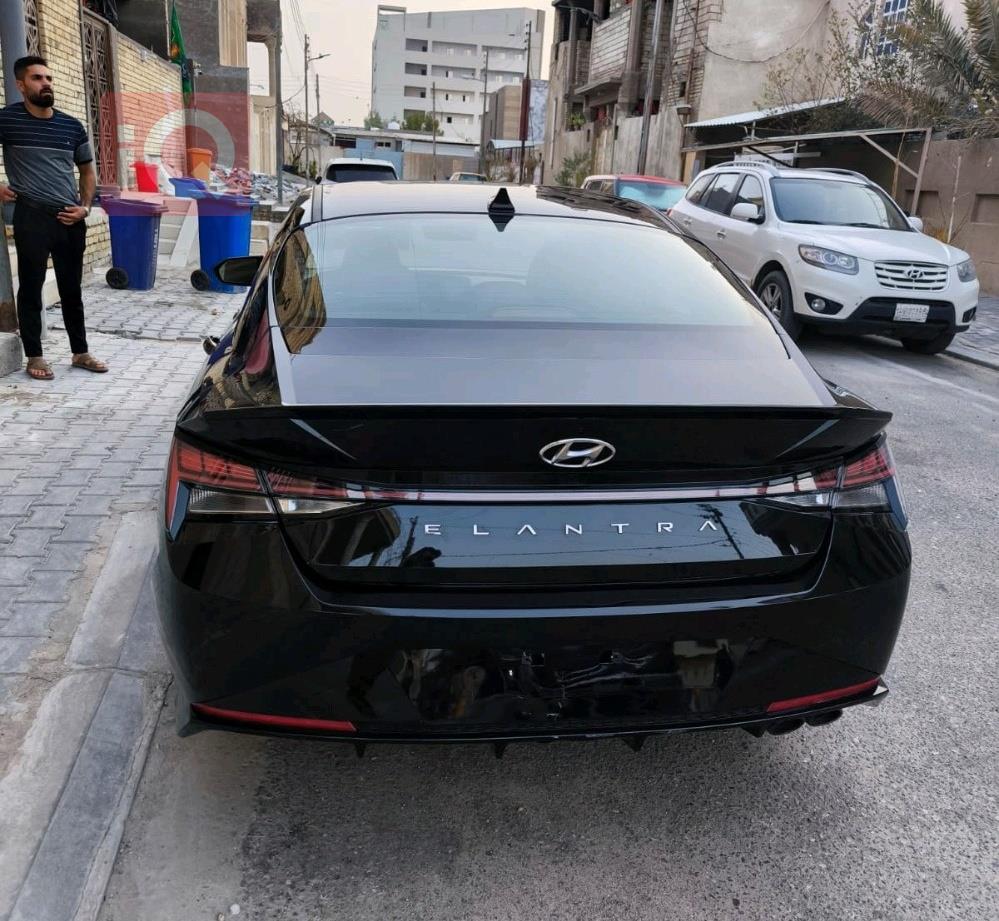 هیوندای ئەلەنترا